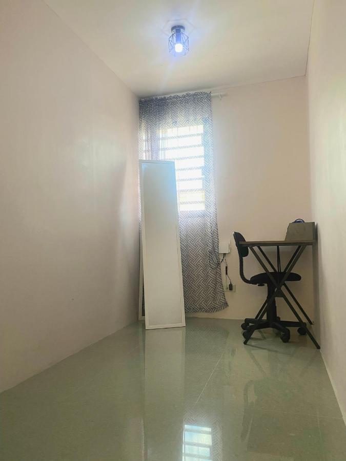 2 Bedroom Townhouse In Bacolod City Exteriér fotografie