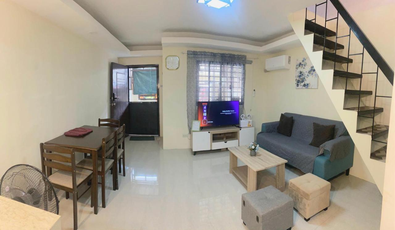 2 Bedroom Townhouse In Bacolod City Exteriér fotografie